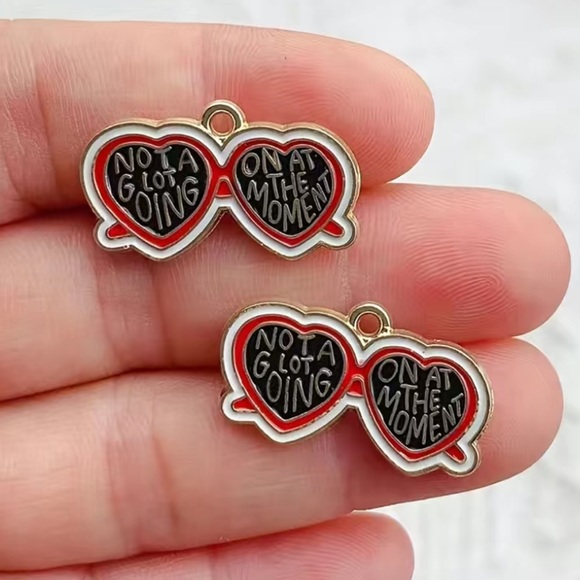 Charms Friendship Bracelet Making Taylor Swift Red Swiftie Gift Set Materials - Picture 4 of 4